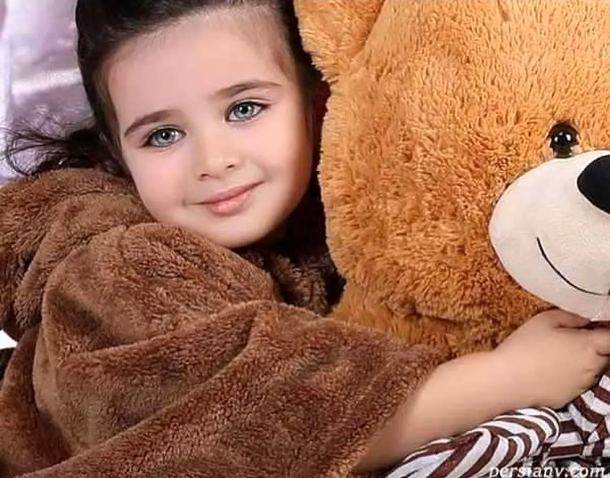 نگاه روز های عروسکی هانا پاک نیت مدل و نوه محمود پاک نیت - وب‌گردی