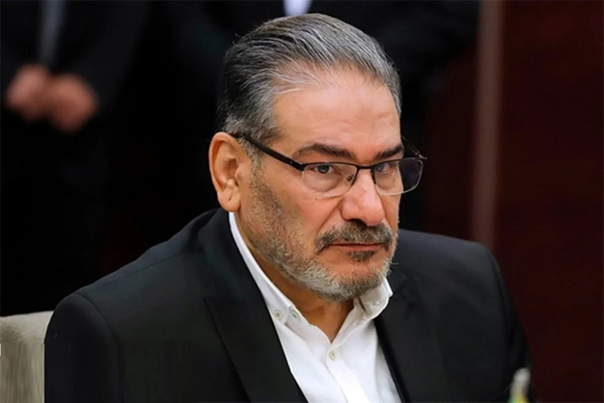 سفر در زمان شهید علی شمخانی در جوانی - وب‌گردی