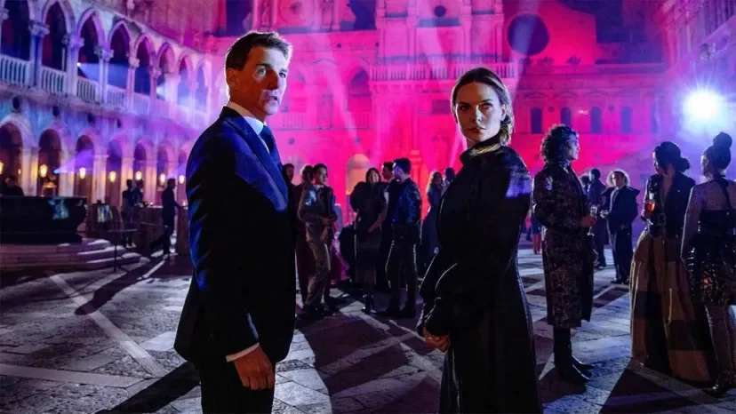 تام کروز و ربکا فرگوسن در فیلم Mission: Impossible – Dead Reckoning Part One