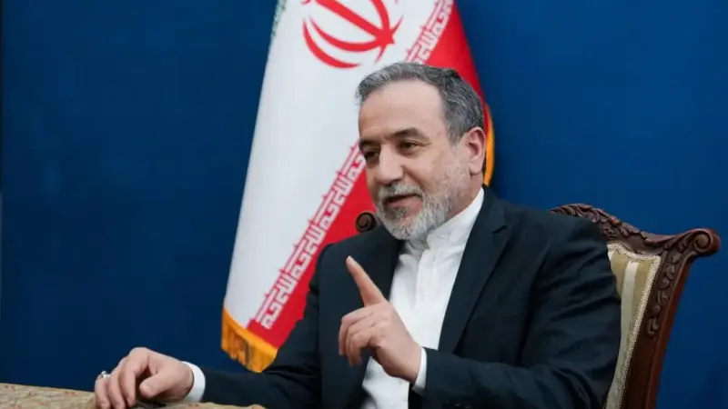 آلبوم تولد دختر عباس عراقچی وزیر امور خارجه و زن جوانش