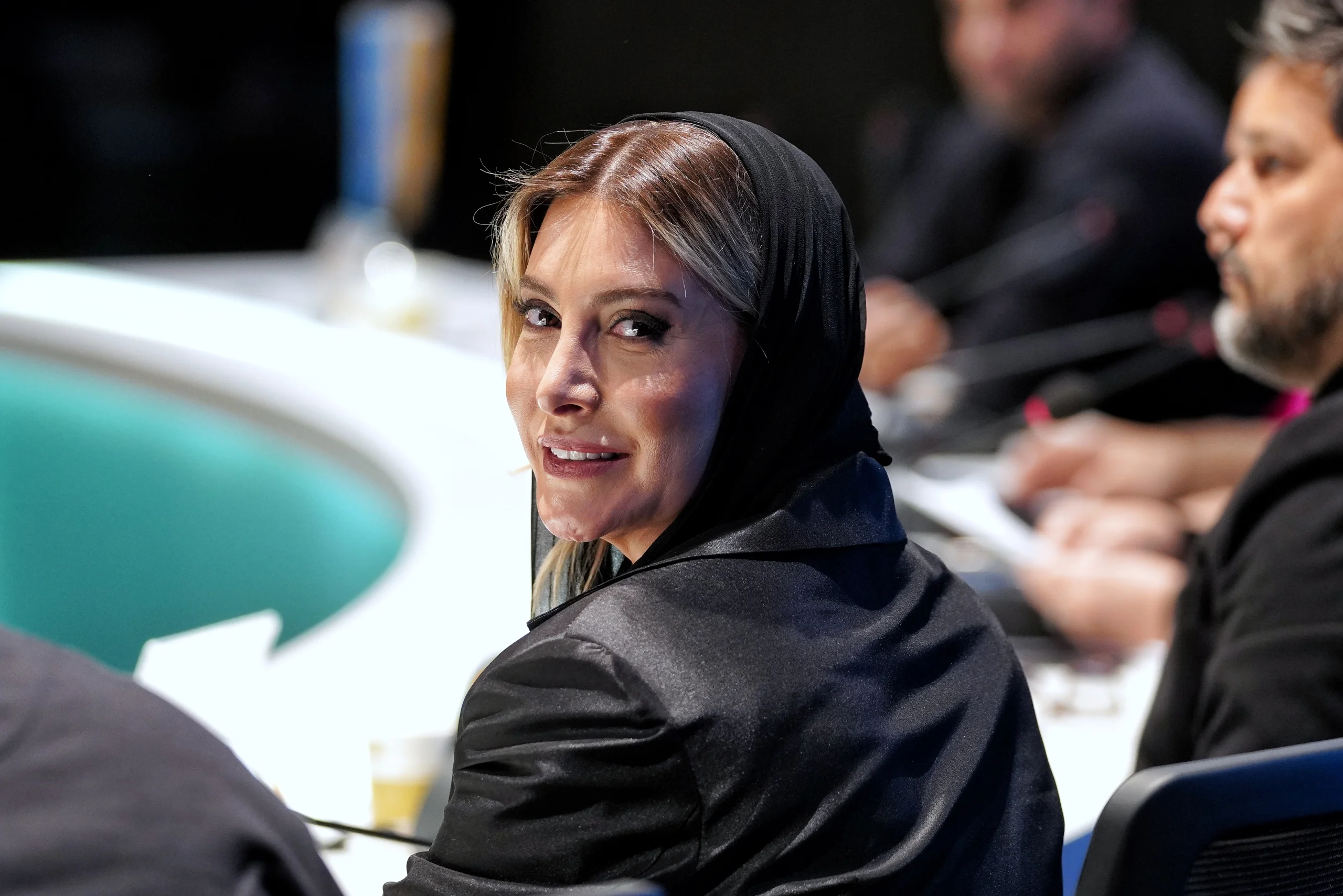 واکنش فریبا نادری به بمباران تهران - وب‌گردی