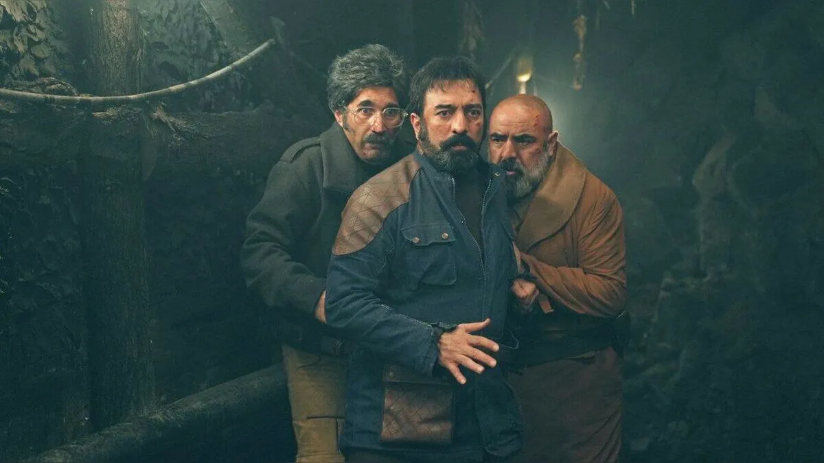 اکران جنگی «نیم‌شب» جایگزین کمدی «تاکسیدرمی» - فیلم و سریال
