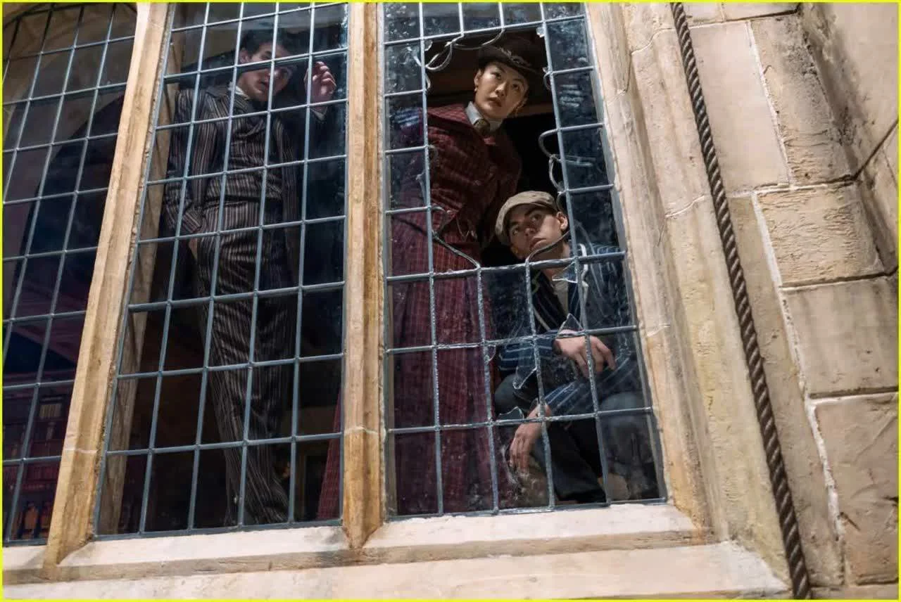 نقد سریال Young Sherlock | آکسفورد، خون و نبوغ