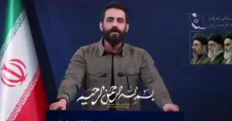 مداحی حسین طاهری “میدان با تو خیابان با ما”