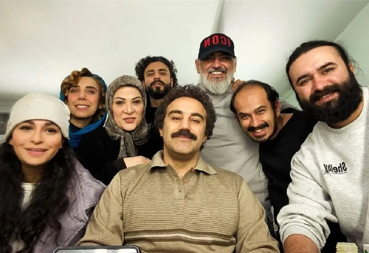 تغییر چهره و استایل بازیگران سریال پایتخت قبل و بعد از گریم - وب‌گردی