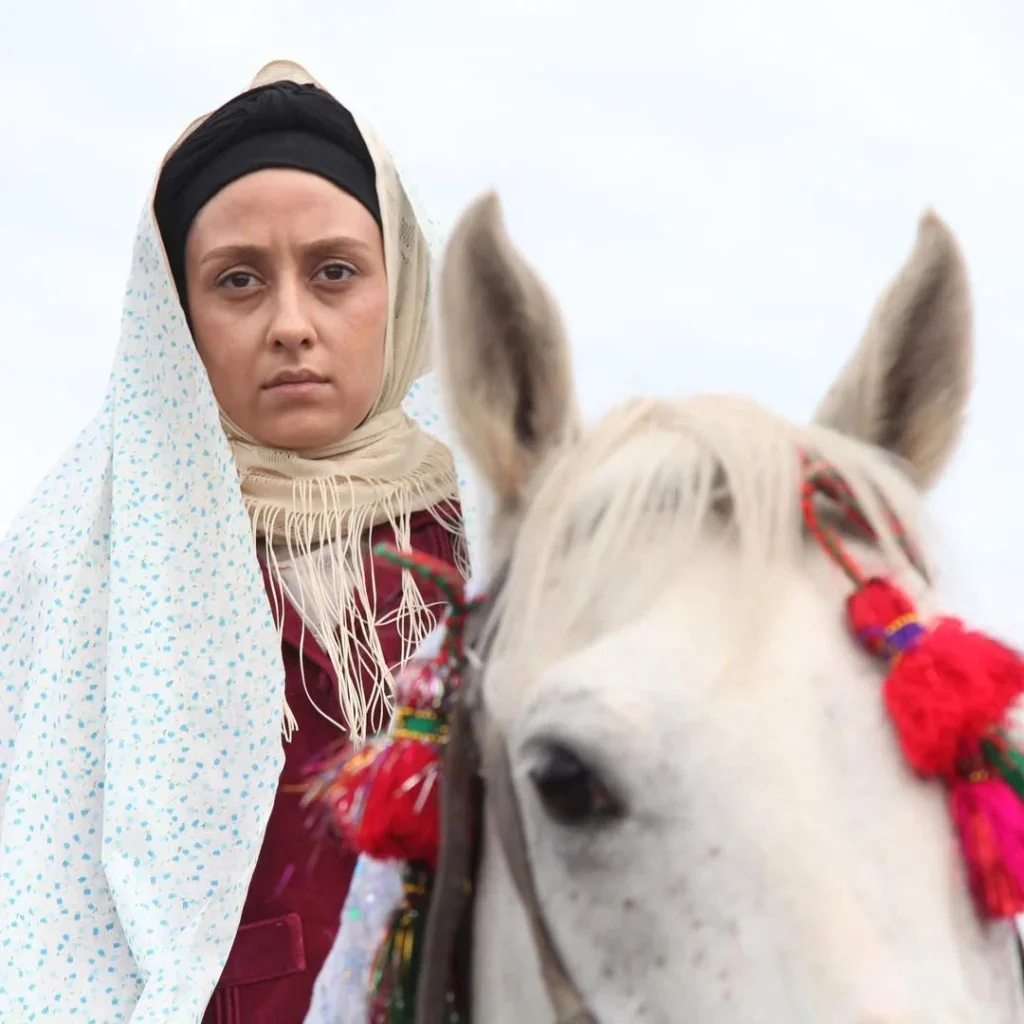 الهام طهموری