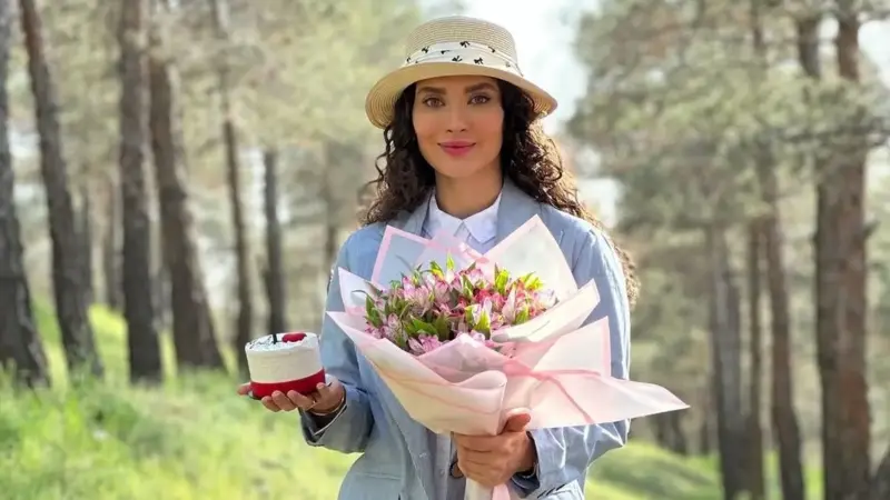 بیوگرافی ساناز سعیدی؛ عکس‌های شخصی، حواشی و زندگی خصوصی او