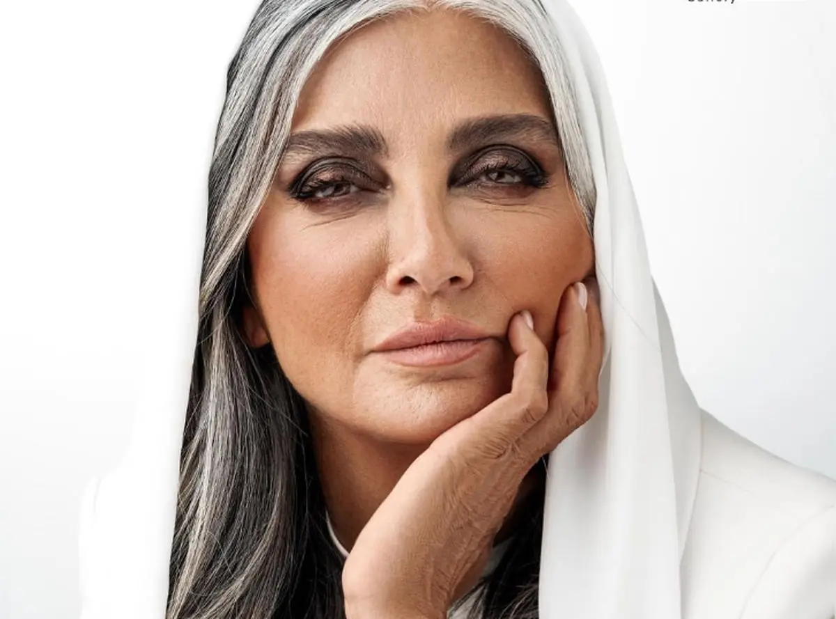 تیپ ساحلی بازیگر زن پوست شیر در ویتنام - وب‌گردی