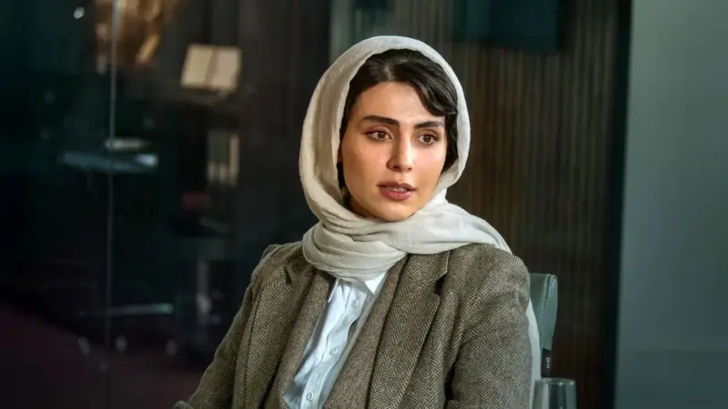 بیوگرافی بازیگران سریال آبان+ عکس‌های شخصی