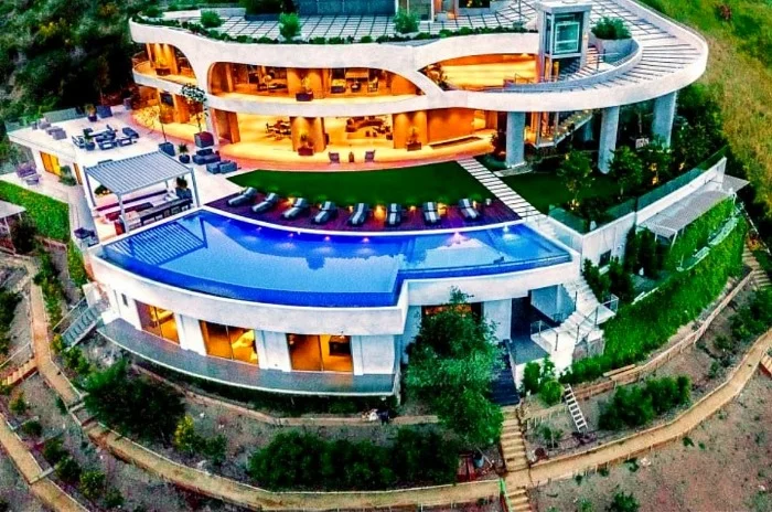 عکس خانه تراویس اسکات