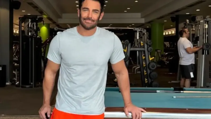 محمدرضا گلزار چگونه به دنیای بازیگری وارد شد؟ + فیلم