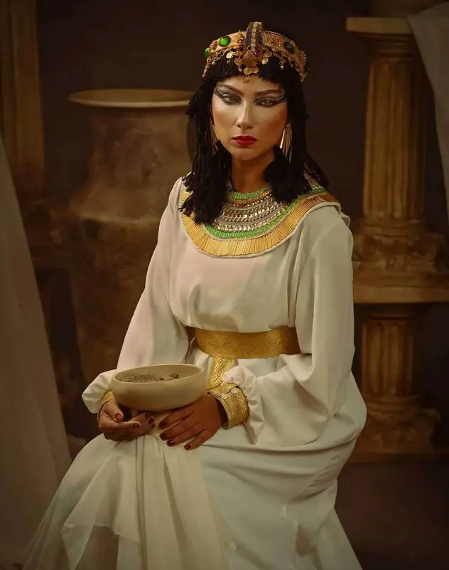 محیا دهقانی