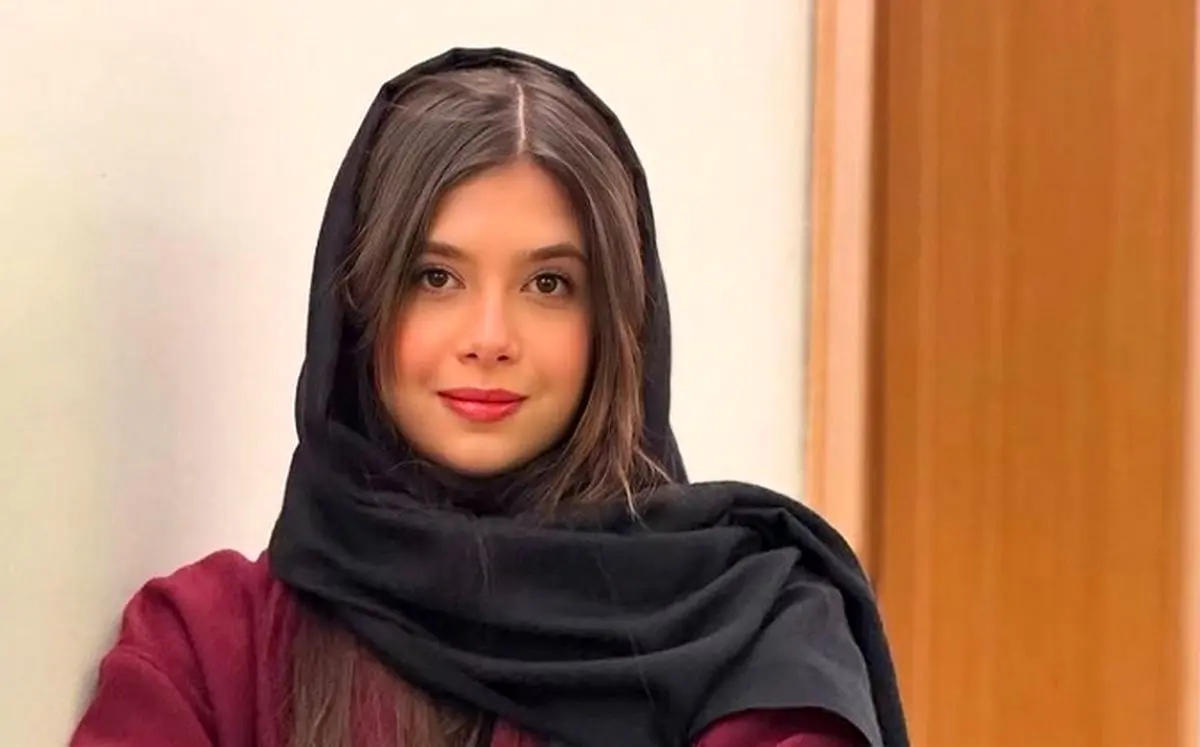 22 استایل خاص و چهره جذاب نفس بازغی / دل همه را برد - وب‌گردی