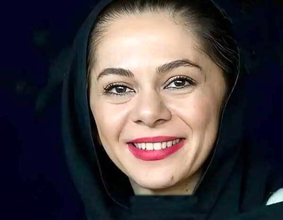 نگاه روز رونمایی از استایل مستانه مهاجر و دخترش نفس - وب‌گردی