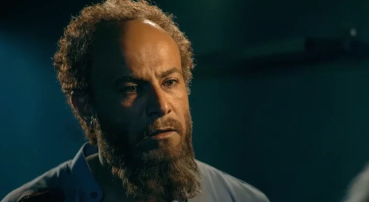 سفر در زمان؛ قاضی دیاب سریال بیگانگان در تهران - وب‌گردی