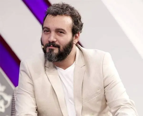 بیوگرافی کامبیز دیرباز - وب‌گردی