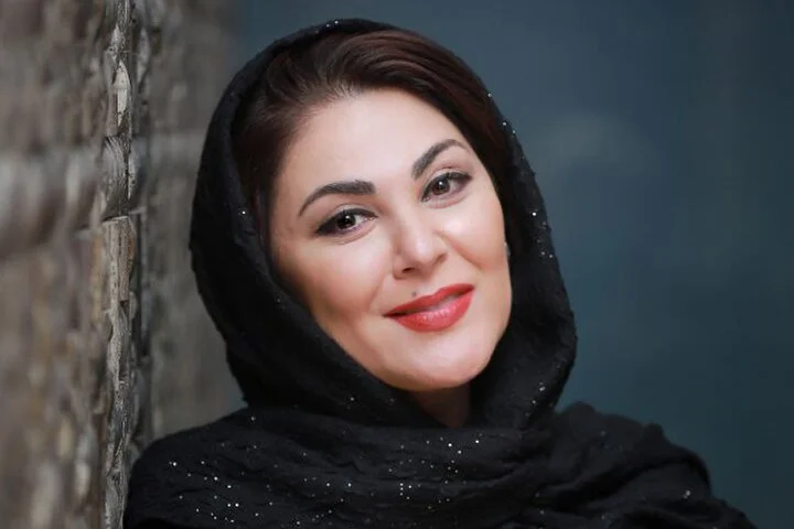 استوری احساسی و معنادار لاله اسکندری / تو تا ابد … - وب‌گردی