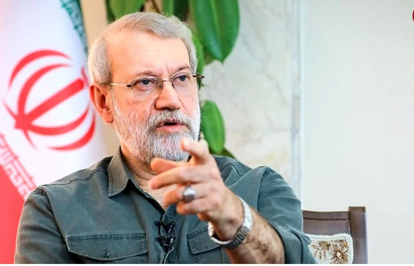 سفر در زمان جوانی شهید علی لاریجانی در لباس نظامی - وب‌گردی