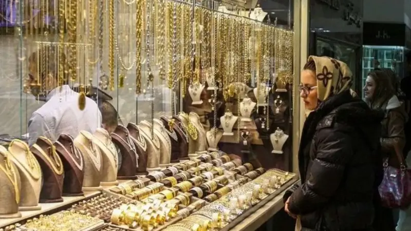 پیش‌ بینی قیمت طلا در روز‌های آینده / طلا ارزان می‌شود؟