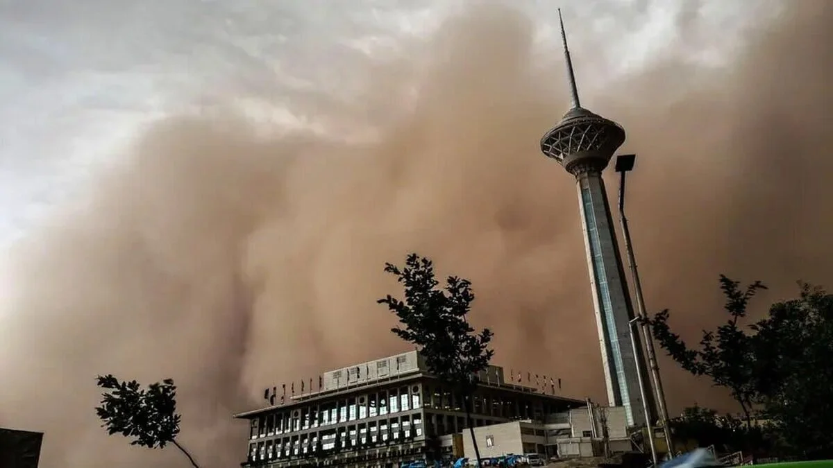 هشدار / طوفان گردوخاک از ساعاتی دیگر در تهران - وب‌گردی