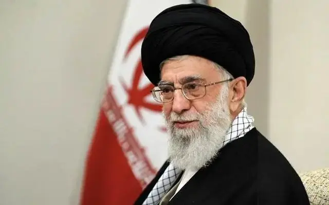 عکس| سفر در زمان ؛ تصاویر سخنرانی آیت الله خامنه ای در نیویورک و مجمع عمومی سازمان ملل