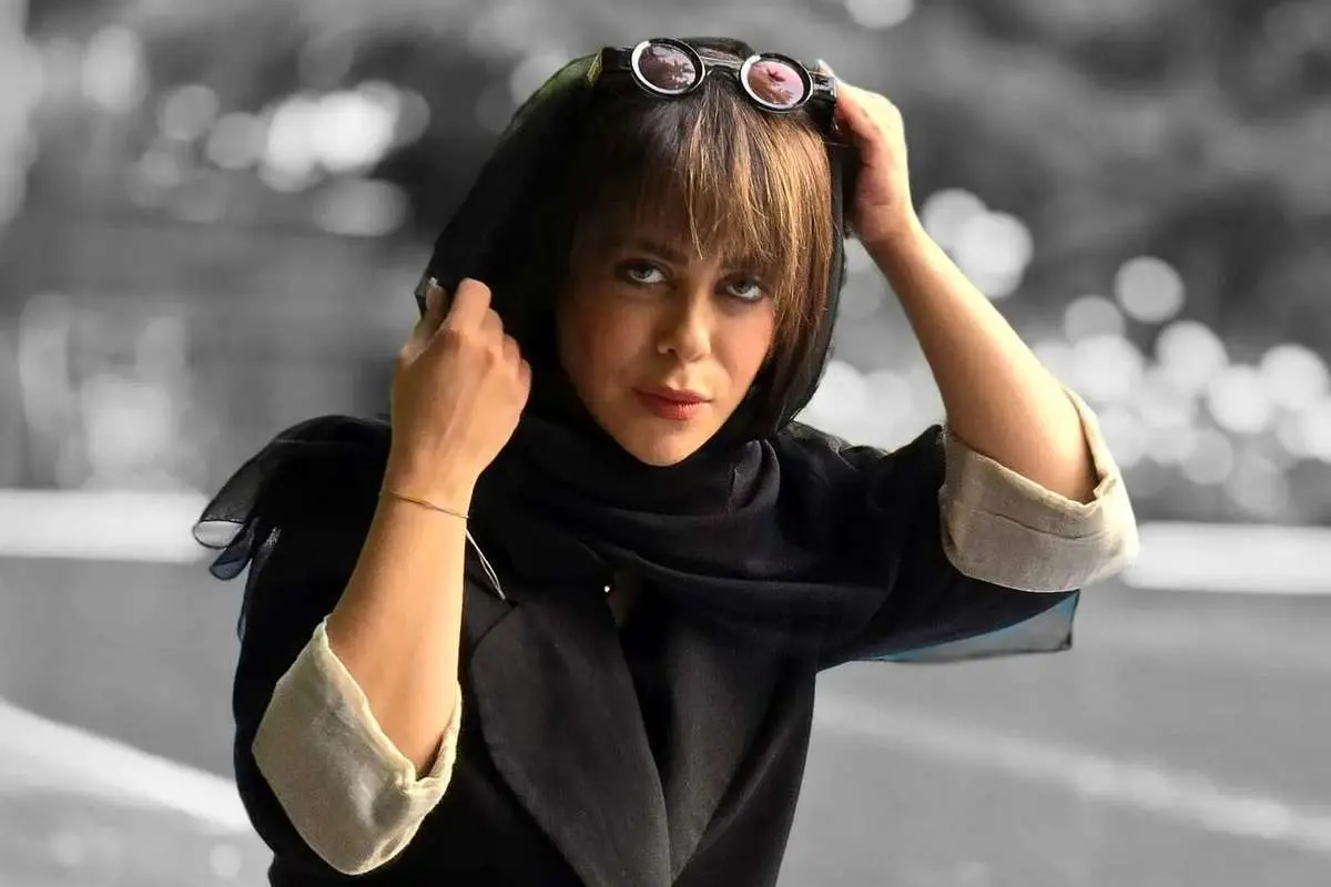 سفر در زمان الهام اخوان و پژمان جمشدی با استایل ست در اکران «دوزیست» - وب‌گردی