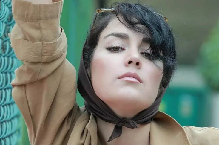 بیوگرافی زیباترین خانم بازیگر مجرد ایرانی / بازیگری افسانه پاکرو در ترکیه ای - وب‌گردی