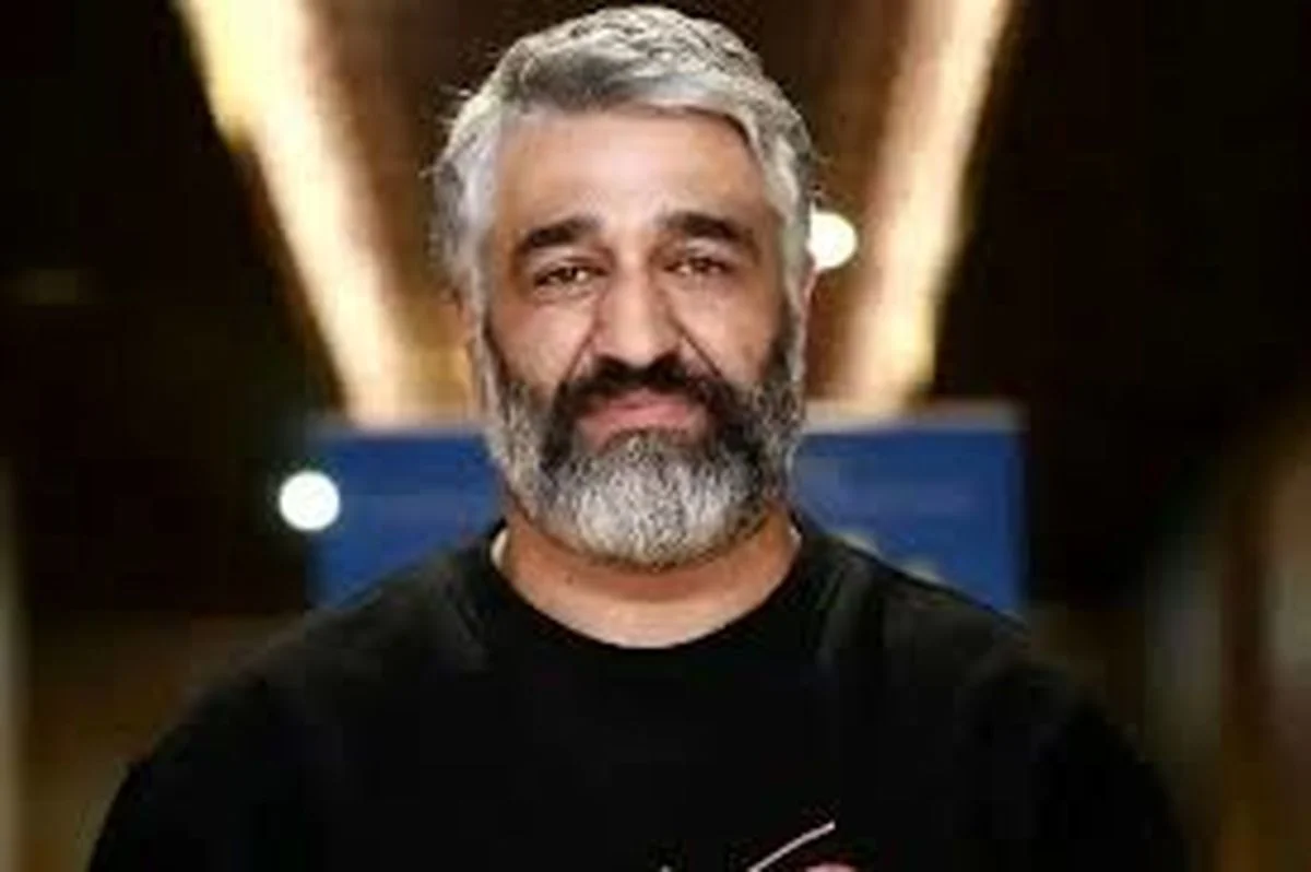 سفر در زمان؛ ظاهر متفاوت «پژمان جمشیدی» در دوران جوانی؛ آقای بازیگر در دهه 80 قابل شناسایی نیست - وب‌گردی
