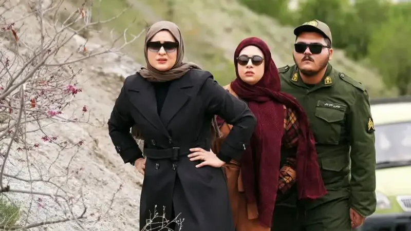 سفر در زمان| «مرجان و نسیم» در پشت صحنه سریال صفا با خانواده؛ چه منزل زیبایی