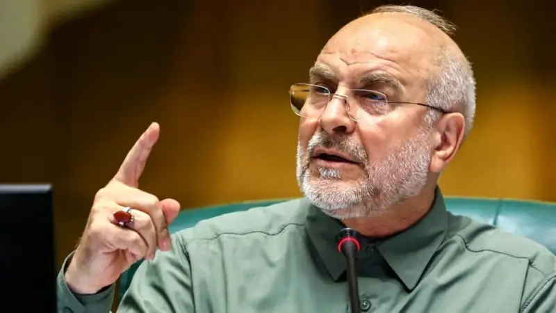 عکس های همسر و دختر و پسر و نوه های  محمد باقر قالیباف + بیوگرافی و عکس ها از  جوانی در جبهه تا الان در اسلام آباد پاکستان