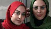 سفر در زمان؛ «صدف طاهریان» با لباس دبیرستان و صورت گچی