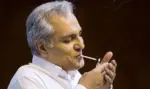 برنامه منشور مهران مدیری / سیگار کشیدن مهران مدیری در برنامه منشور بهاره افشاری - وب‌گردی