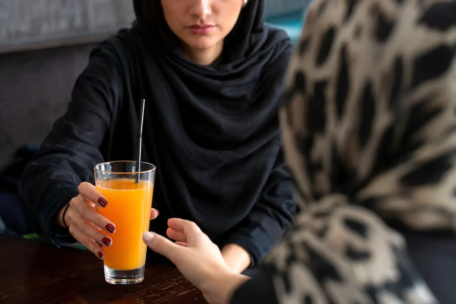 زن تهرانی پس از ۷ روز مرگ زنده شد و راز دختر جوان را فاش کرد - وب‌گردی