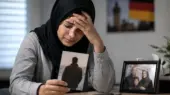 از زبان من سولماز : «فکر می‌کردم قرار است همسر مدیر شرکتم شوم؛ اما فهمیدم زن و بچه‌اش در آلمان منتظرش بودند!» + نظر کارشناس