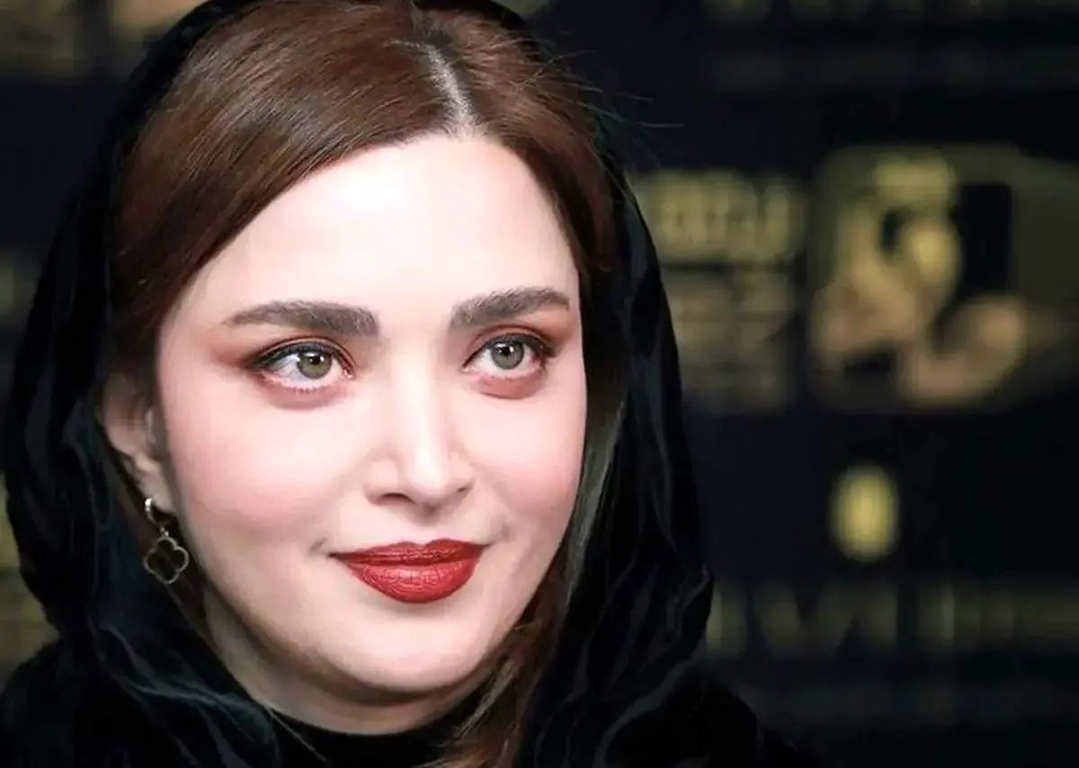 استایل خاص بهنوش طباطبایی در مراسم خداحافظی با اکبر عبدی همه نگاه‌ها را خیره کرد - وب‌گردی