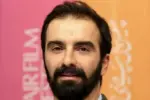 بیوگرافی محسن قرائی حواشی مراقب با بازی فرهاد اصلانی و لاله مرزبان - وب‌گردی