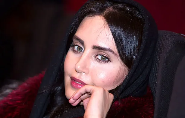بیوگرافی الناز شاکردوست + ماجرای احضاریه الناز شاکردوست