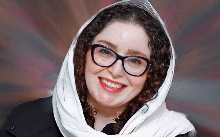 ژاله صامتی و دخترش نیاز؛ لحظاتی خاص پشت صحنه نمایش «ماهی رها» که همه را شگفت‌زده کرد!
