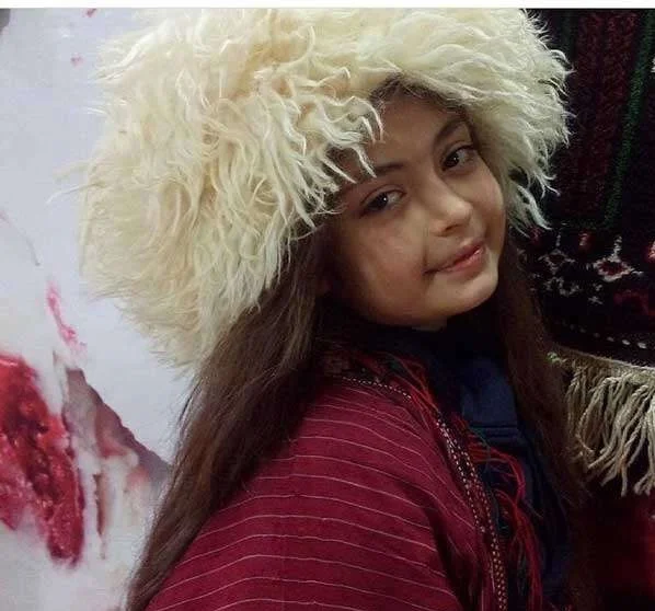 کودکی ستایش دهقان