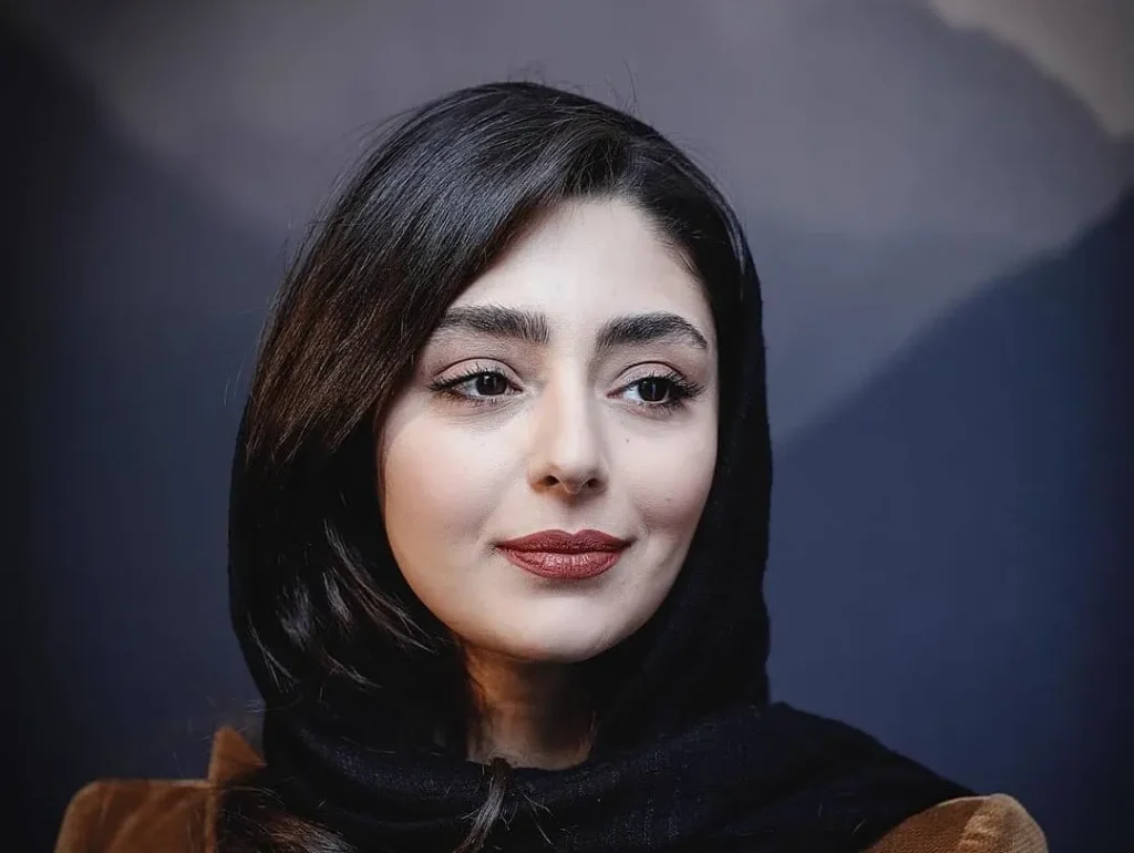 هستی مهدوی فر
