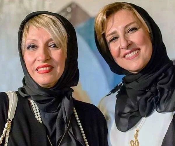 عکس مرجانه گلچین و خواهرش منیژه دلدار گلچین