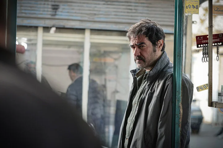 فیلم بی دار