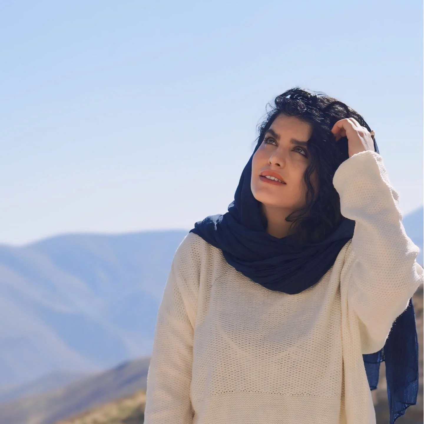 حسنا قبادی کیست؟ / بیوگرافی بازیگر نقش سیستانه در سریال آسباد