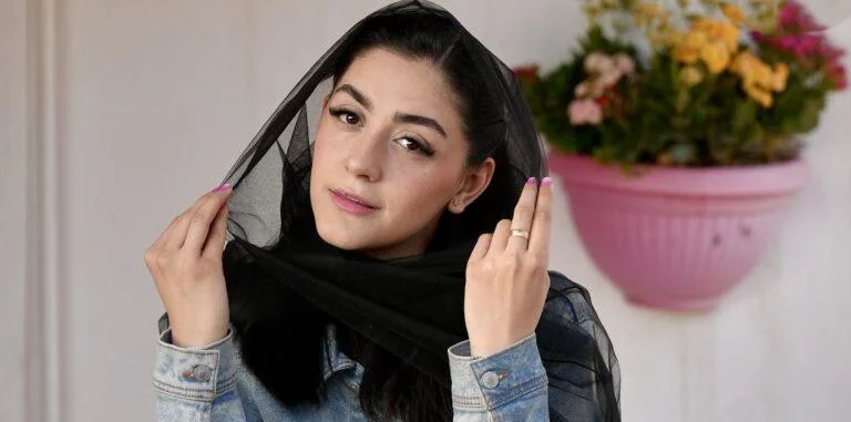 سارا مقدم کیست؟ / بیوگرافی بازیگر نقش نازگل در سریال اکسیر